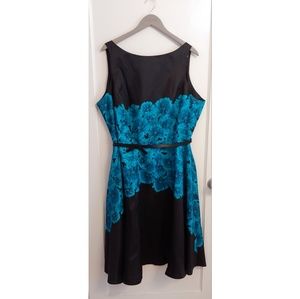 Dress Barn - Black & Teal - Plus Size 20 Dress